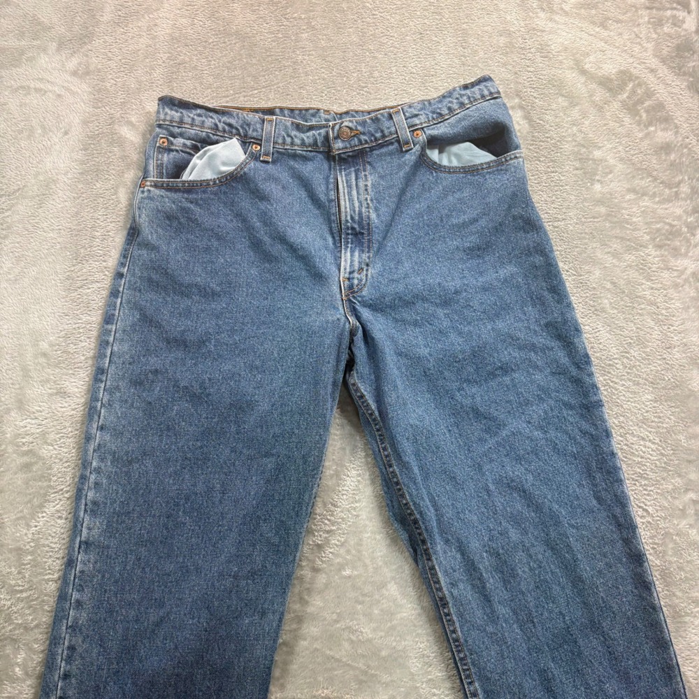 Levi's 550 Jeans Mens 38x32 Blue Relaxed Fit Tapered Leg Medium Wash Made in USA